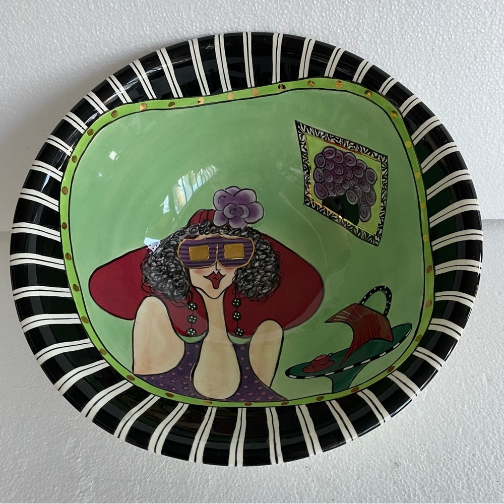 SWAK Lynda Corneille “Aunt Gertie”Ceramic bowl 10” Hard to find